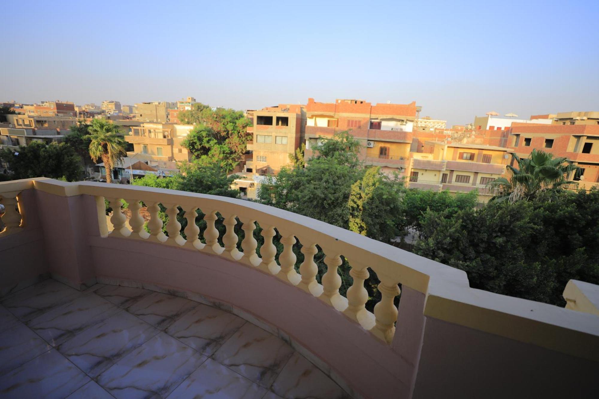 Magic Pyramids Hotel Cairo